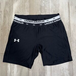 UNDER ARMOUR Black Athletic Shorts | Women's Small/ Medium